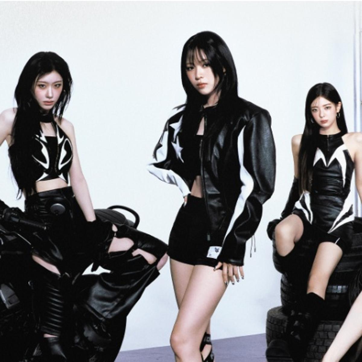 ITZY、3回目のワールドツアーソウル公演の先行予約が本日オープン…2月